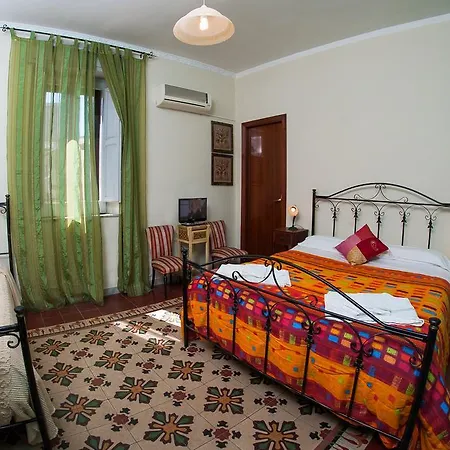 Umberto 33 Bed and breakfast