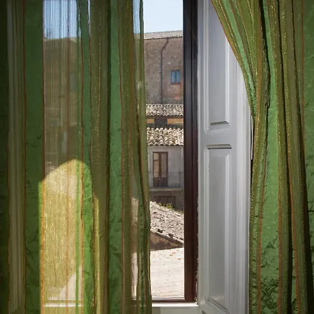 Umberto 33 فندق مبيت وإفطار 3*